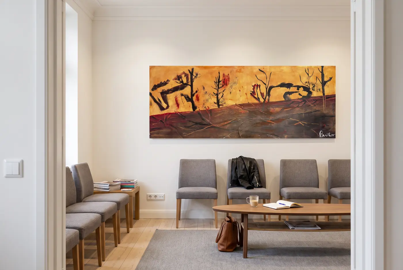Originalkunst von ARTprotect im galerieartigen Geschäftsführerbüro